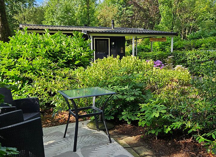 Gezellige veranda van Vakantiehuisje in Nutter, perfect voor ontspanning in Twente, Overijssel.
