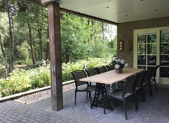 Vakantiehuis in Ootmarsum genesteld in de groene bossen van Nutter, Twente, Overijssel.