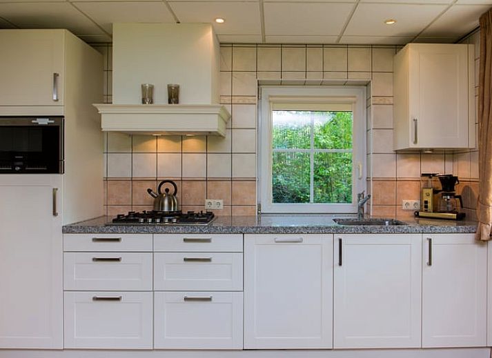 Gemuetliche Terrasse im Ferienhaus in Nutter, Twente, ideal fuer einen entspannten Aufenthalt in Overijssel.