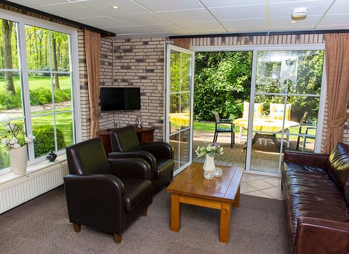 Gemuetliche Terrasse im Ferienhaus in Nutter, Twente, ideal fuer einen entspannten Aufenthalt in Overijssel.