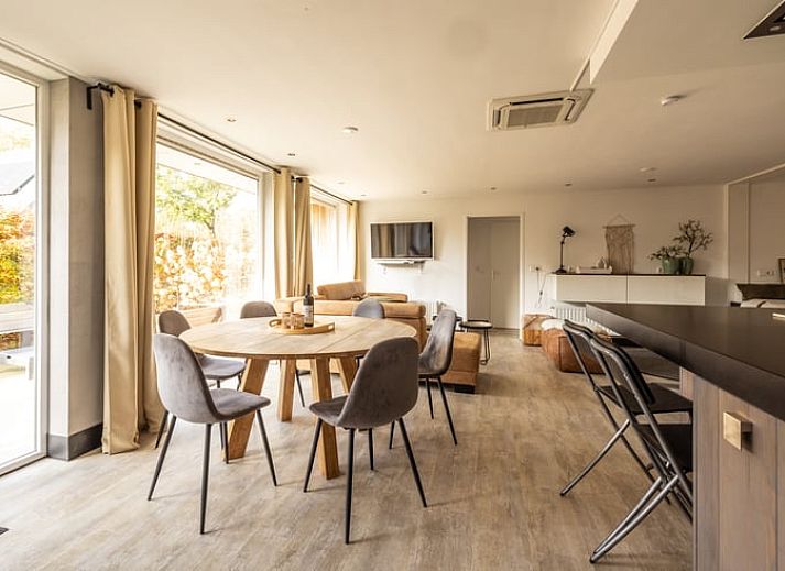 Vacation cottage in Den Ham, Twente, offers a serene outdoor space with terrace and beautiful views of the surrounding countryside in Overijssel.