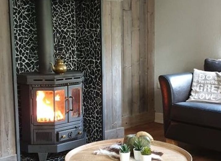 Huisje in de Lutte, een charmant vakantiehuis in De Lutte, Twente, omgeven door bosrijke natuur in Overijssel.