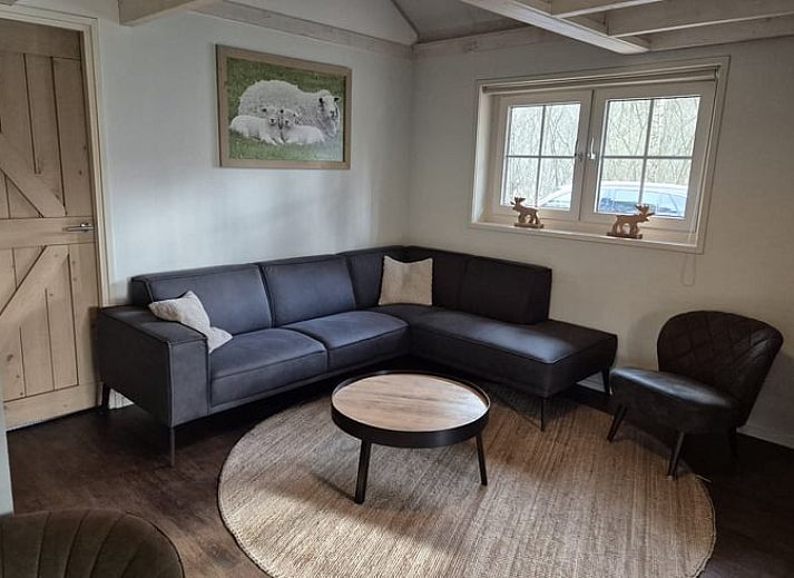 Vacation home in de Lutte, a charming vacation home in Twente, surrounded by green nature and rustic charm in Overijssel.