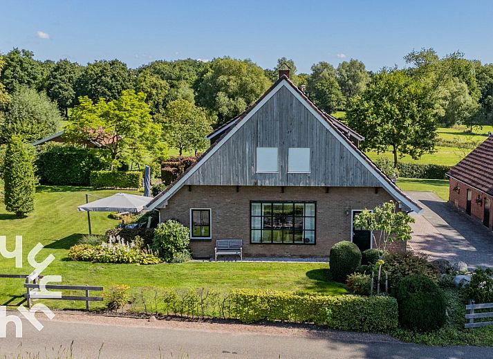 Verblijf 520545 • Vakantiewoning Twente • Mooi 2 persoons boerderijappartement met uitzicht over 