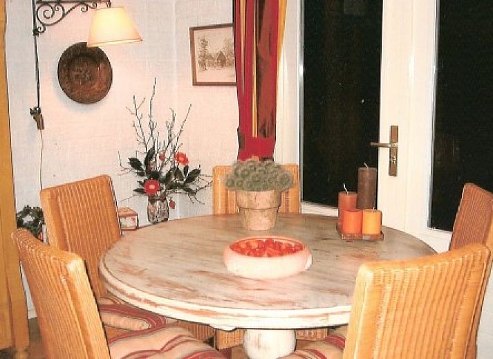 Ferienhaus mit Gartenblick im Recreatiepark Noordikhoeve in Reutum, Twente, Overijssel. Genieen Sie Ruhe und Natur.