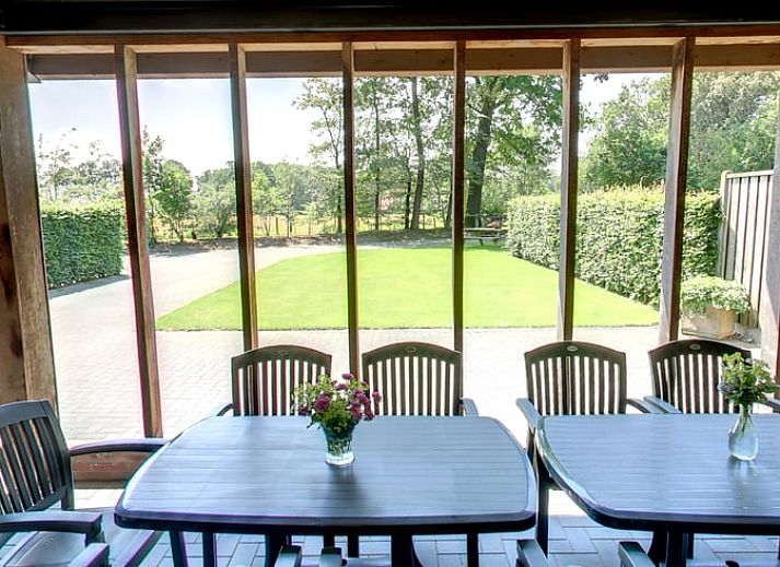 Gezellig vakantiehuisje in Hezingen met groene tuin, ideaal gelegen in Twente, Overijssel.