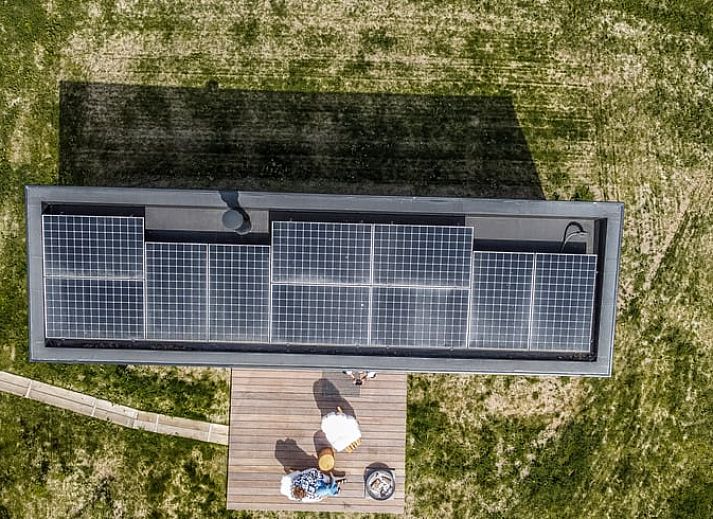 Bovenaanzicht van het terras van Vakantiehuis in Hezingen, een unieke vakantiewoning in Twente, Overijssel.