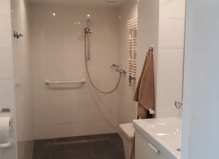 Huisje in Beuningen, vakantiehuis in Twente, Overijssel met groene tuin en landelijke omgeving, ideaal voor rustzoekers.