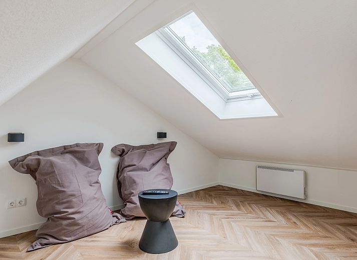 Hondenverblijf in 4-6-persoons hondenwoning Beuningen, Twente, ideaal voor huisdiervriendelijk vakantiehuis.