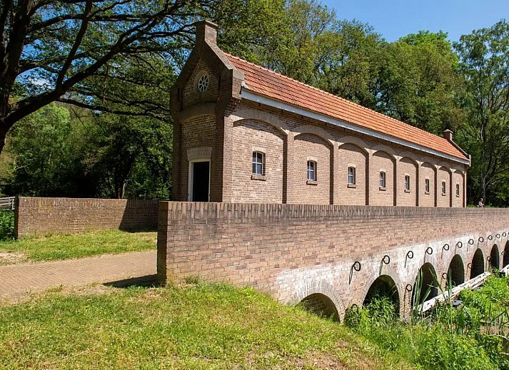 Vakantiehuis OV682 in Tilligte, Twente, bedekt met een laag sneeuw in de winter.