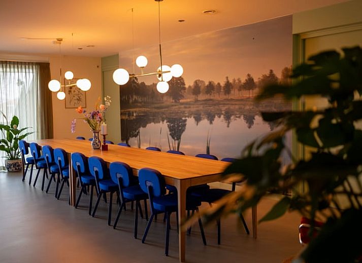 Ferienhaus in Rijssen mit Grasdach und grossem Garten in Twente, Overijssel.