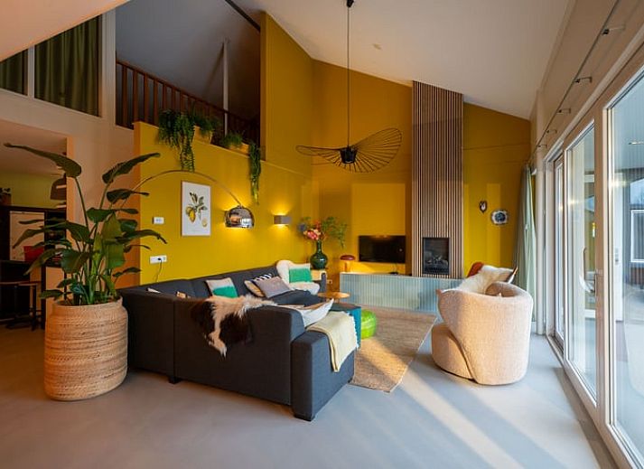 Ferienhaus in Rijssen mit Grasdach und grossem Garten in Twente, Overijssel.