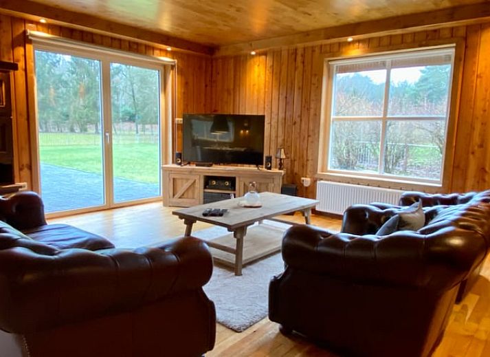 Vakantiehuis in Ambt Delden, genesteld in het serene landschap van Twente, Overijssel.