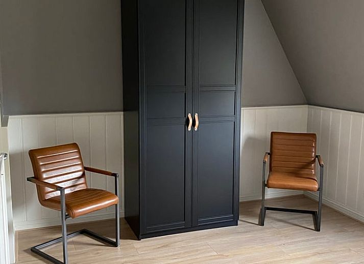 Entrance with gate to Holiday home in Ambt Delden, Twente, surrounded by nature.