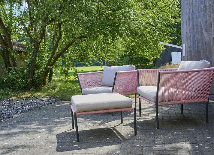 Modernes Schlafzimmer im Design Farmers Barn Twente, Ferienhaus in Haaksbergen, Overijssel.