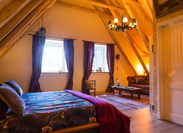 View of the green surroundings of Cottage in Haaksbergen, vacation home in Twente, Overijssel, surrounded by nature and tranquility.