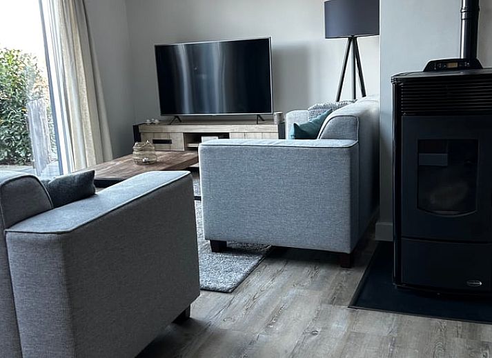 Geniessen Sie die sonnige Terrasse des Ferienhauses in Haaksbergen, gelegen im schoenen Twente, Overijssel.