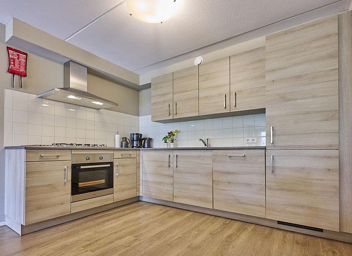 Cozy living room with decorative details in 't Katreel vacation home, Haaksbergen, Twente, Overijssel.
