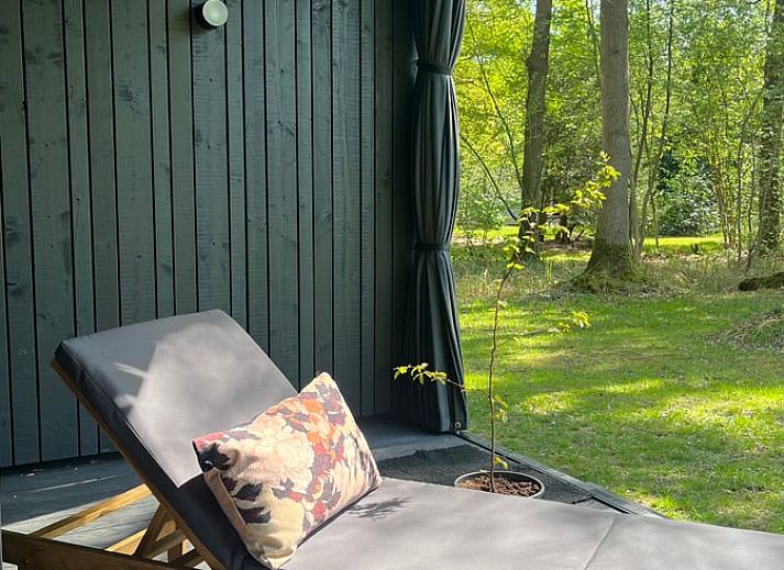 Sfeervolle avondverlichting bij Vakantiehuis in Diepenheim, vakantieverblijf in Twente, Overijssel.