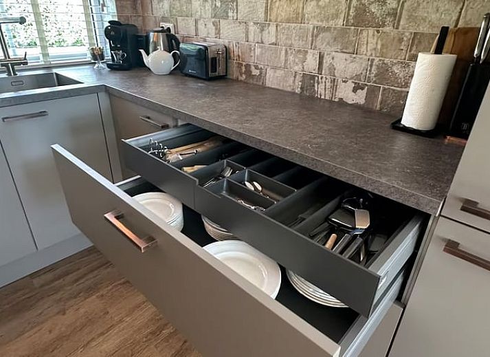 Driveway to the cottage in Enschede, located in green Twente.