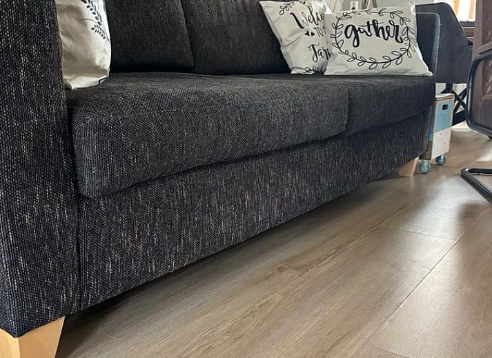 Luftaufnahme von Haus in Enschede, Ferienunterkunft in Twente, umgeben von Natur.