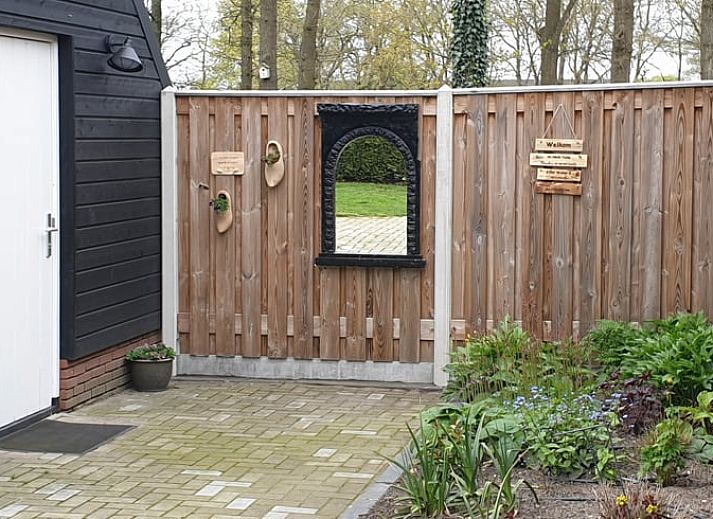 Moderne keuken in Huisje in Westerhaar-Vriezenveensewijk, Twente, Overijssel, voorzien van alle gemakken voor een comfortabel verblijf.