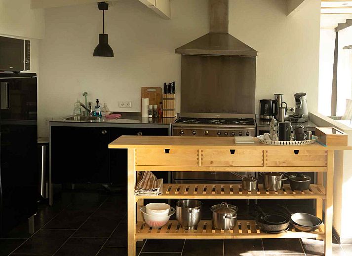 Gezellige eetkamer in OV604 vakantiehuis, Westerhaar-Vriezenveensewijk, Twente.