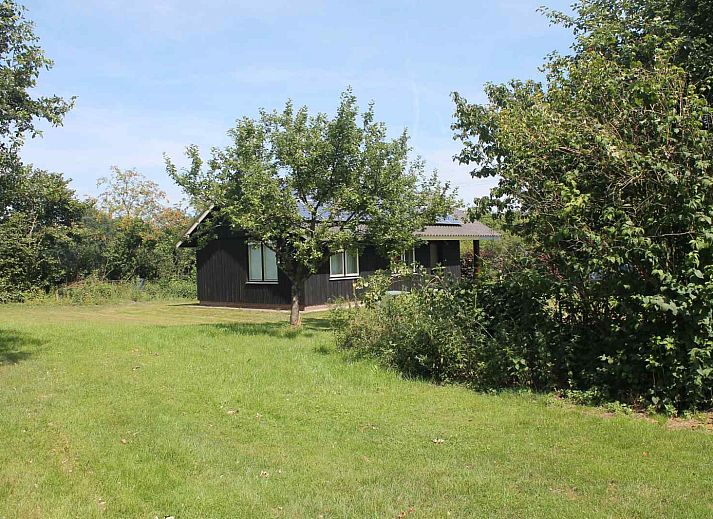 Guest house 522912 • Holiday property Twente • Knus 2-persoons vakantiehuisje op een groene camping nabij