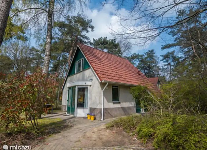 Verblijf 522953 - Vakantiewoning Twente - 4 persoons stenen bosvilla