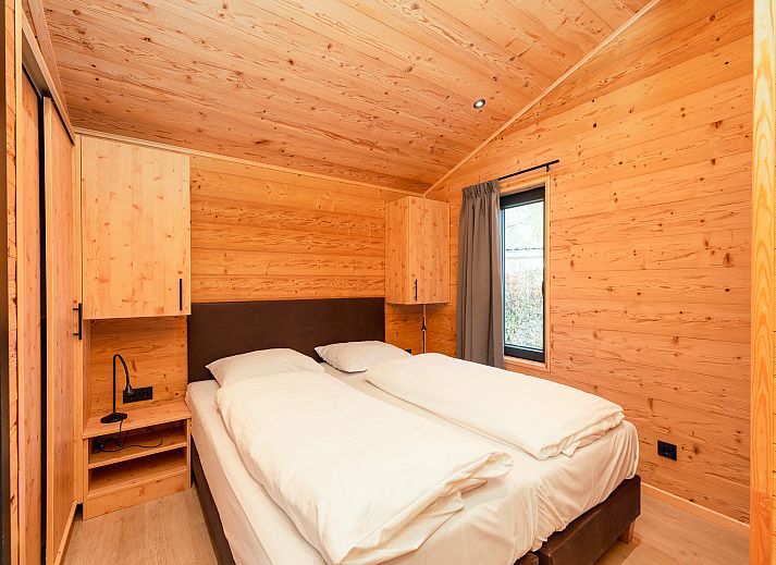 Geniessen Sie die Ruhe der Natur von der Veranda des Terrace lodge 2 Personen mit Sauna in Markelo, Twente, Overijssel.