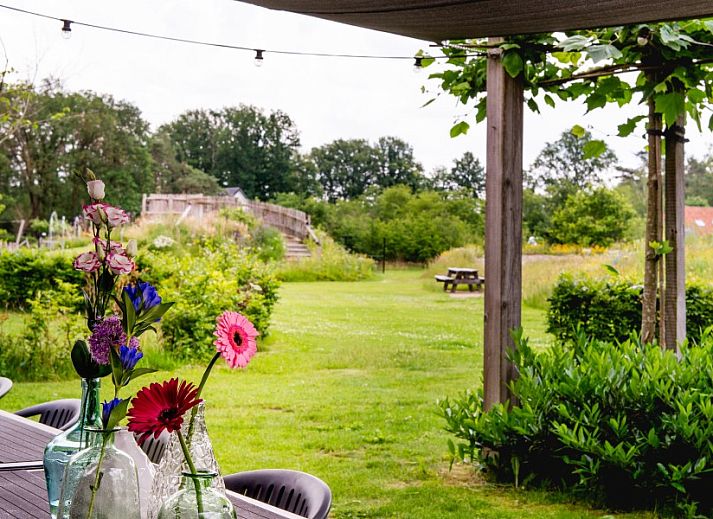 Volledig uitgeruste keuken met fornuis in vakantiehuis Zeldam, Enter, Twente.