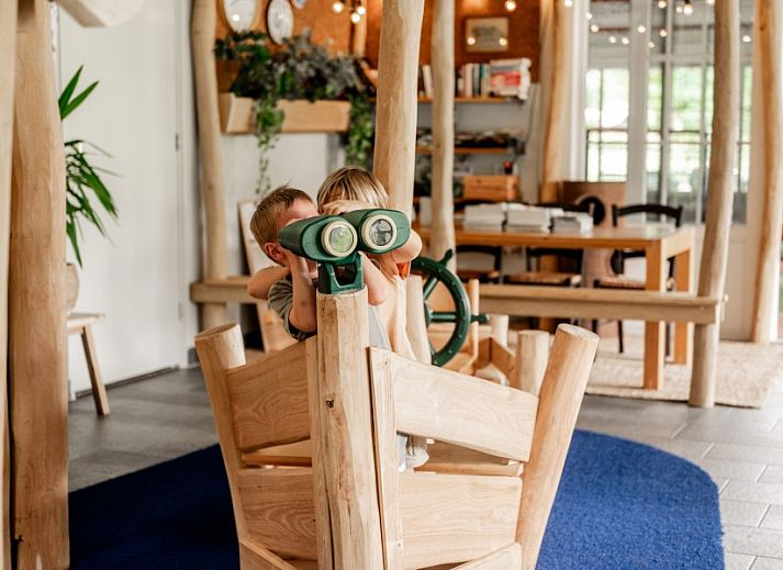 Volledig uitgeruste keuken met fornuis in vakantiehuis Zeldam, Enter, Twente.