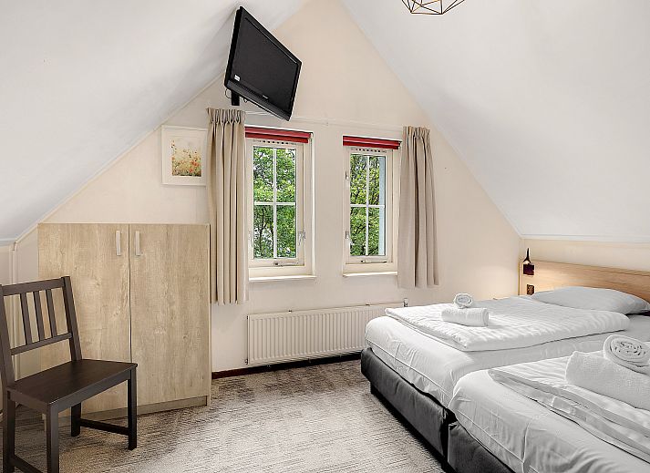 Moderne Kueche und Essbereich in Landgoed De Elsgraven 6-Personen-Ferienhaus, Enter