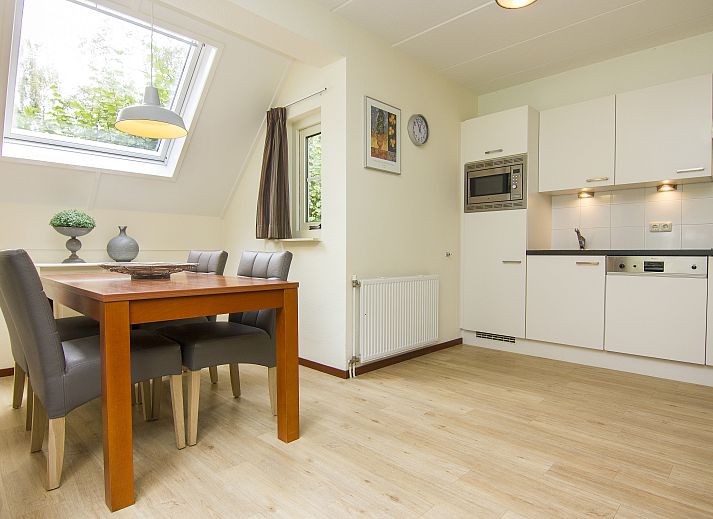 Landgut De Elsgraven in Enter, Twente mit charmantem 4-Personen-Bungalow und gruener Umgebung.