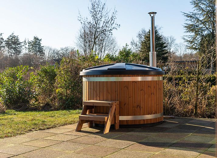 Guest house 523148 - Holiday property Twente - Boslodge + privé sauna en hottub