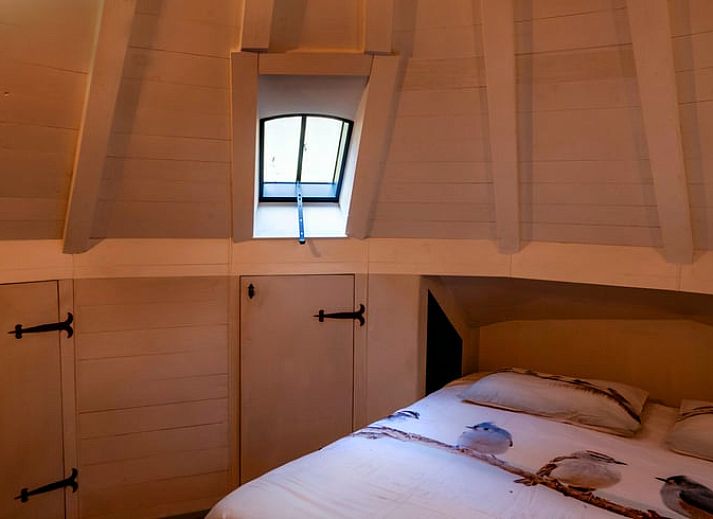 Charming cottage in Denekamp, Twente, with thatched roof surrounded by nature in Overijssel, perfect place for peace seekers.