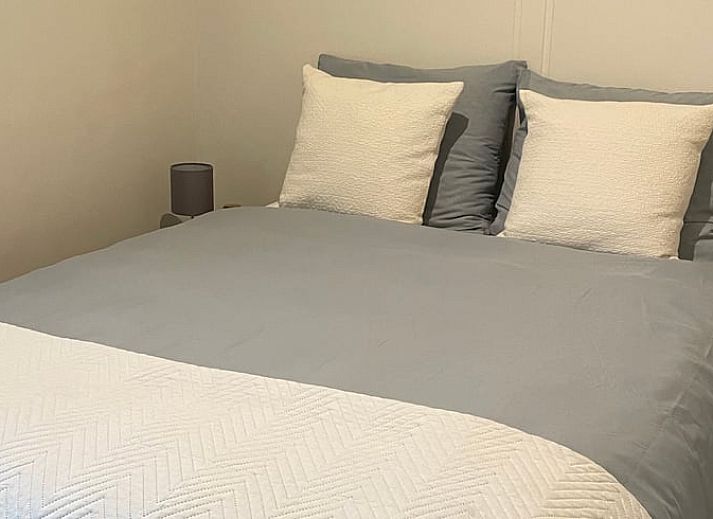 Modernes Wohnzimmer in Cottage in Denekamp, Ferienhaus in Twente, Overijssel mit gemuetlicher Sitzecke.