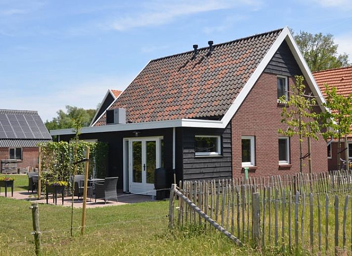 Vacation home in Denekamp, Twente, with cozy garden and terrace for a relaxing stay in Overijssel.