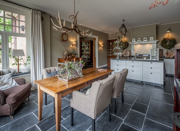 Ferienhaus in Denekamp Ferienhaus in Twente, charmante Aussenseite mit gruener Umgebung in Overijssel.