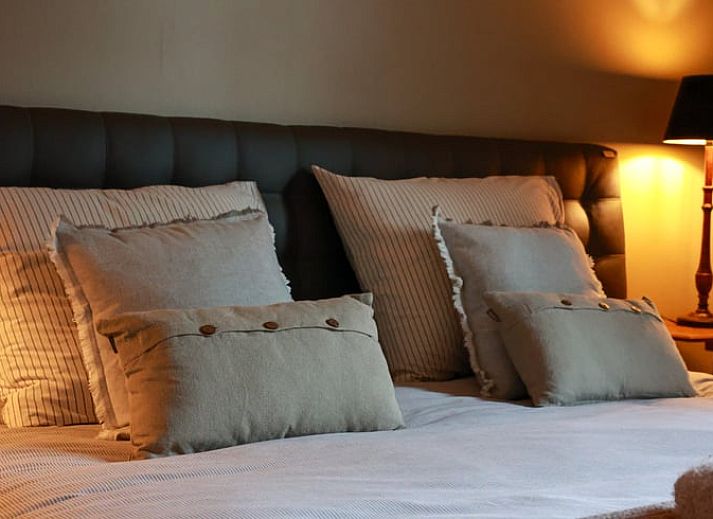 Gemuetlicher Eingang zum Ferienhaus in Denekamp, umgeben von Natur in Twente, Overijssel.