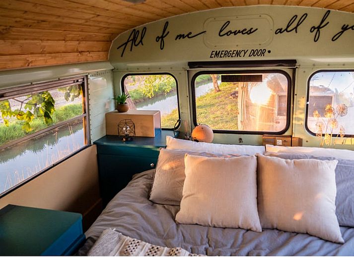 Verblijf 523441 - Vakantiewoning Twente - Schoolbus Papillon