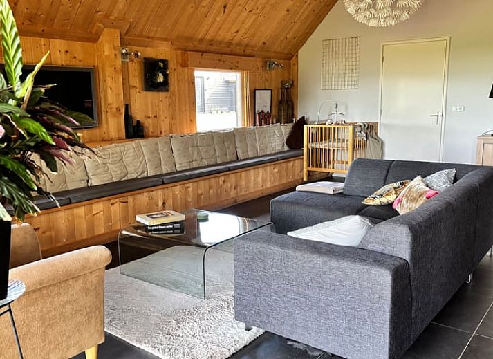 Spacious terrace at vacation home in Denekamp, Twente. Enjoy the outdoors in this cozy vacation home in Overijssel.