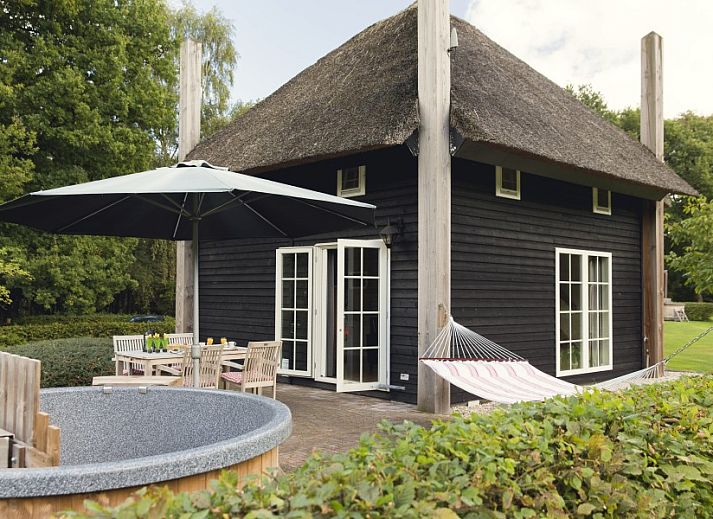 Guest house 523501 • Special overnight stays Twente • De Klaproos met Hottub