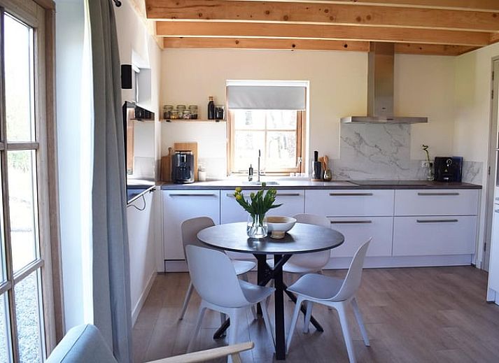 Geniet van de hot tub bij Vakantiehuis in Notter, gelegen in het groene Twente, Overijssel.