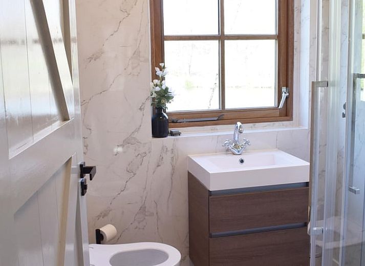 Luchtfoto van Vakantiehuis in Notter, omringd door natuur in Twente, Overijssel.