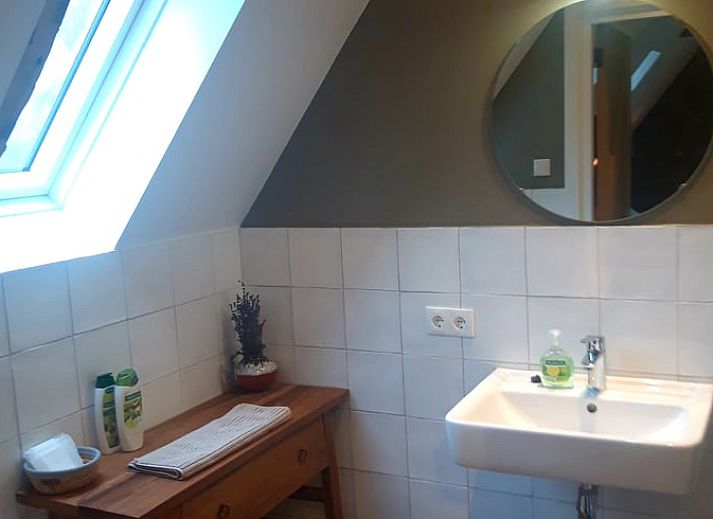 Attraktives Schlafzimmer im Ferienhaus in Losser, Twente. Ferienhaus mit rustikalen Elementen und modernen Annehmlichkeiten in Overijssel.