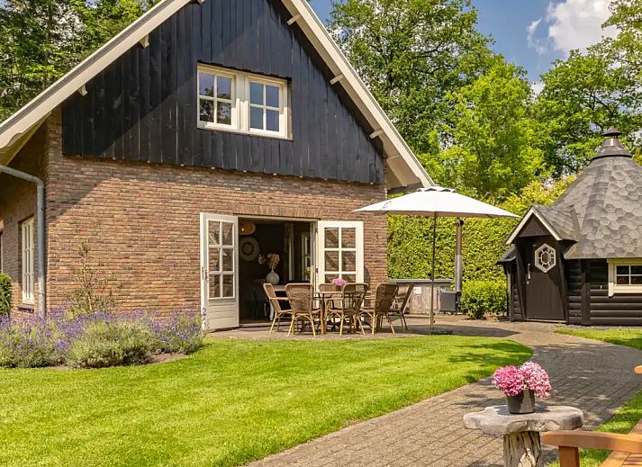 Verblijf 523835 - Vakantiewoning Twente - Het Landhuis met hottub en kota!