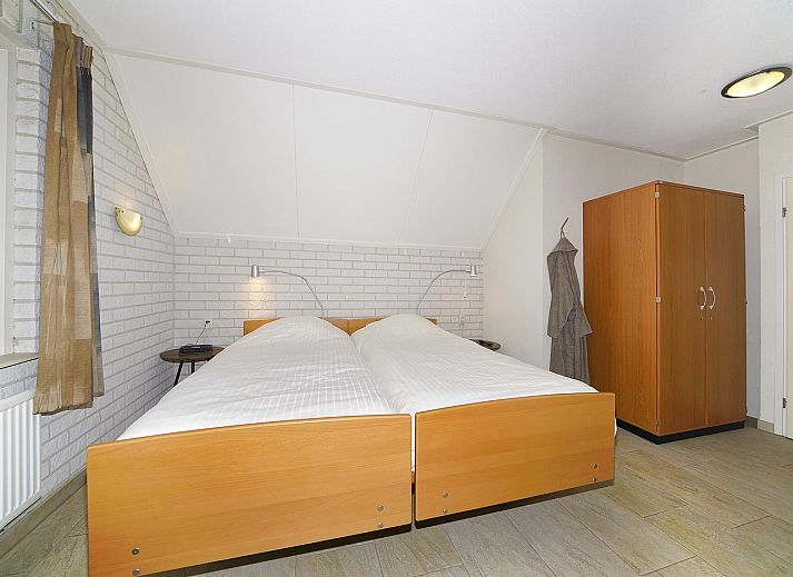 Outdoor terrace at Boshuus XL Wellness vacation home in Deurningen, Twente, Overijssel surrounded by nature.