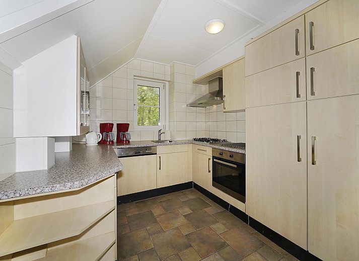 Familienhaus Ferienwohnung in Deurningen, Twente, umgeben von gruener Natur.