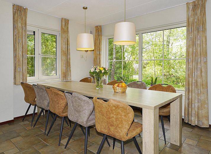 Luxurioeses Badezimmer mit Sauna im Familiehuus, Ferienhaus in Deurningen, Twente.